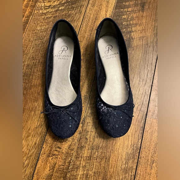 Adrianna Papell Women’s Shirley Closed Toe Slide Flats Size 6M Color Navy Blue - Picture 3 of 8